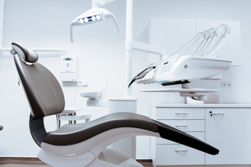 an empty dental treatment room that has better air quality because of a HEPA filter